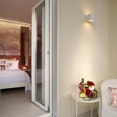 Pensjonat Residenza Farella-camera Fuoco Di Lusso Con Climatizzazione Wi-fi E Balcone Panoramico A Pompeja