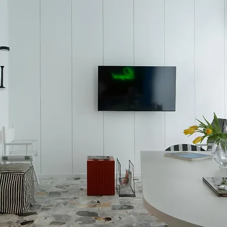 Residenza Farella-camera Fuoco Di Lusso Con Climatizzazione Wi-fi E Balcone Panoramico A Pensjonat