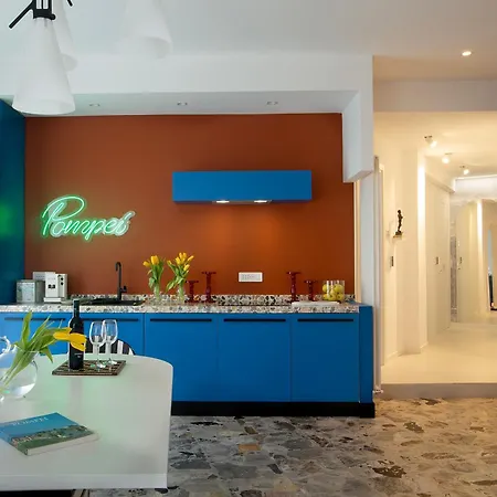 Residenza Farella-camera Fuoco Di Lusso Con Climatizzazione Wi-fi E Balcone Panoramico A Pensjonat 3*