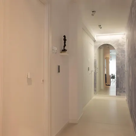 Residenza Farella-camera Fuoco Di Lusso Con Climatizzazione Wi-fi E Balcone Panoramico A